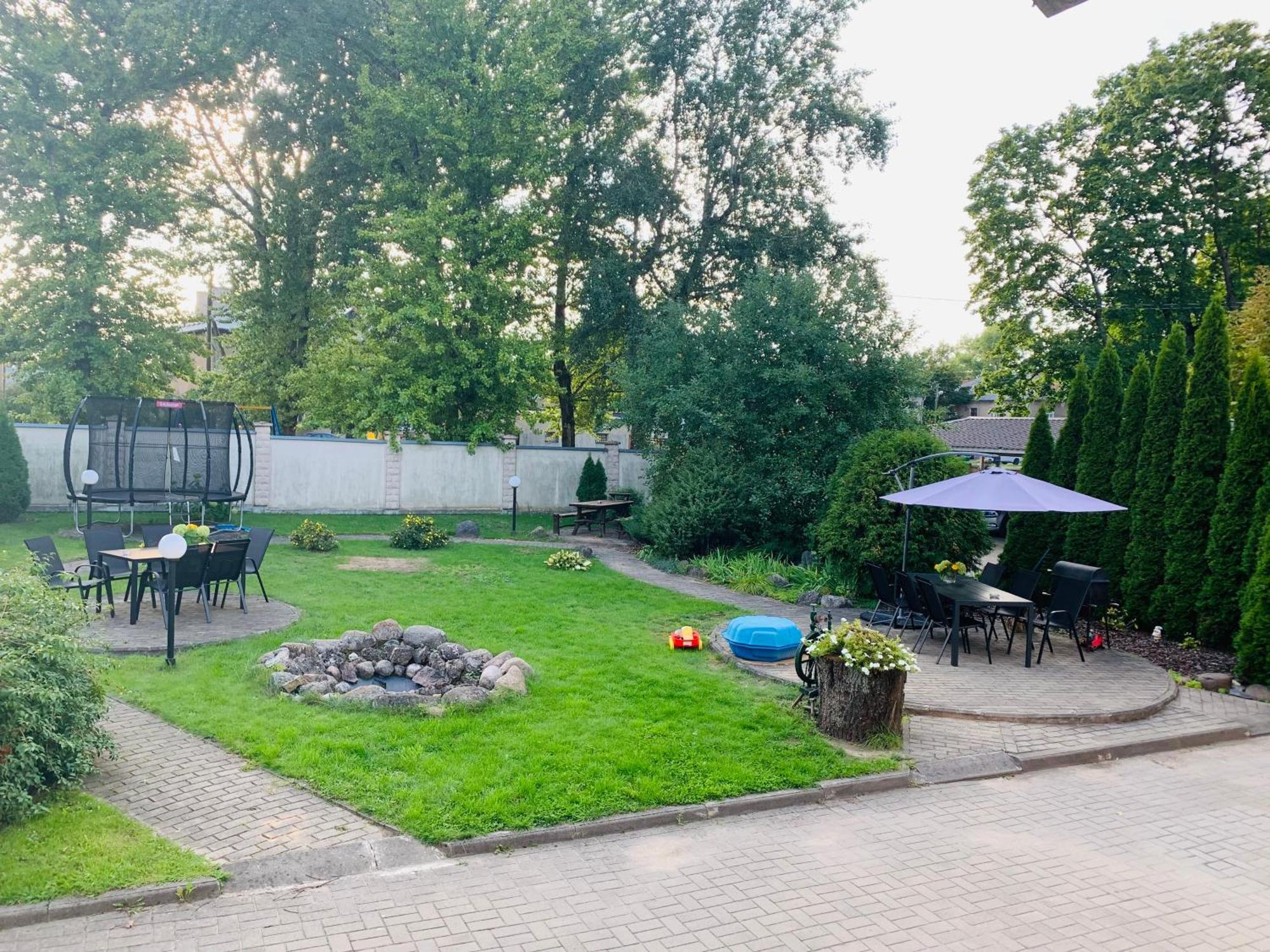Duets Hotell Daugavpils Exteriör bild