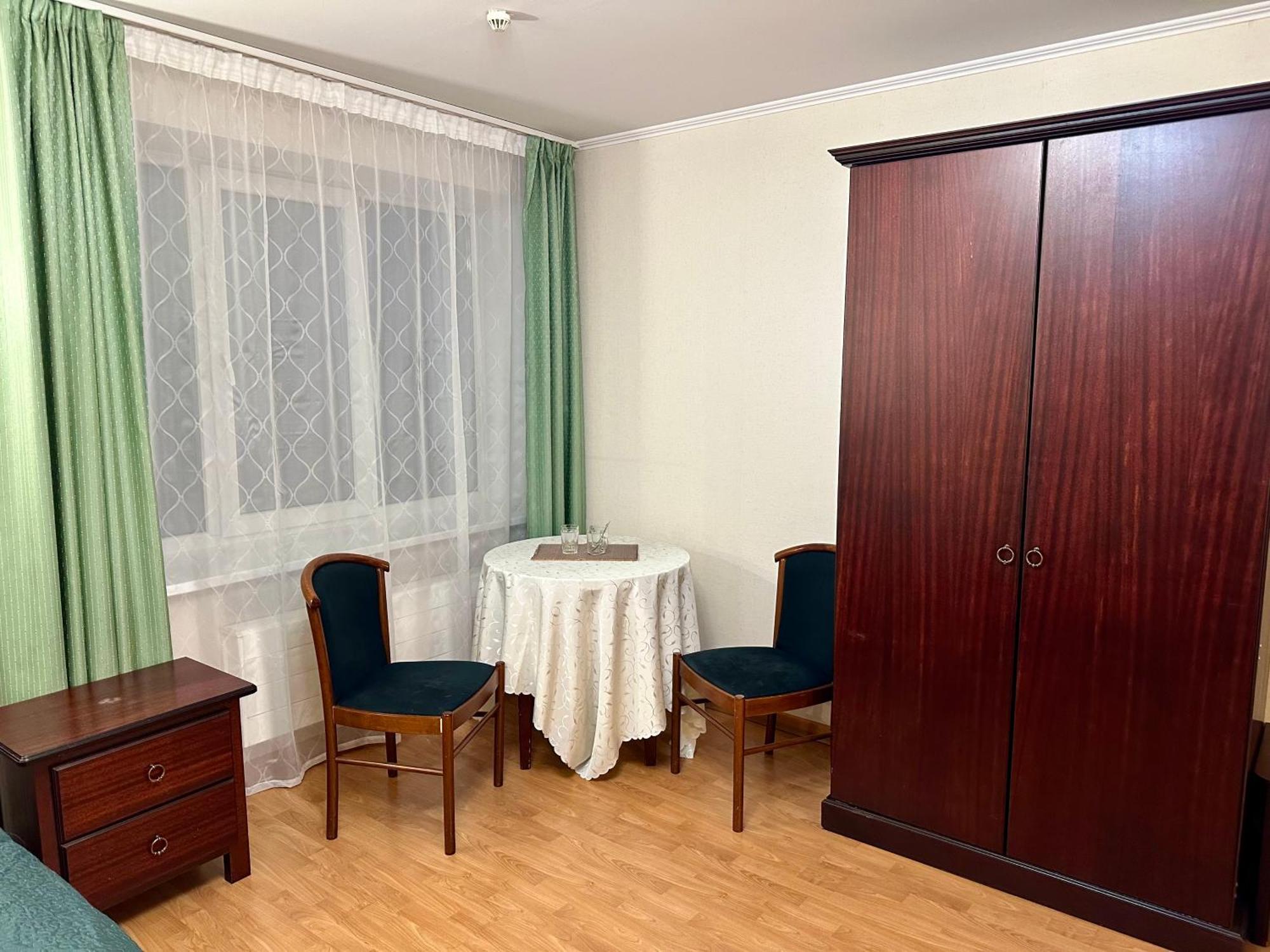 Duets Hotell Daugavpils Exteriör bild