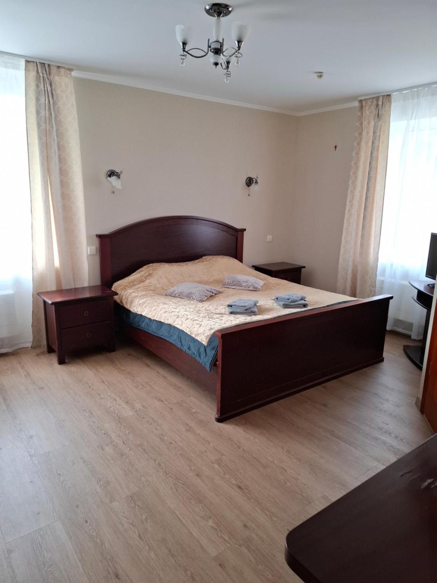 Duets Hotell Daugavpils Exteriör bild