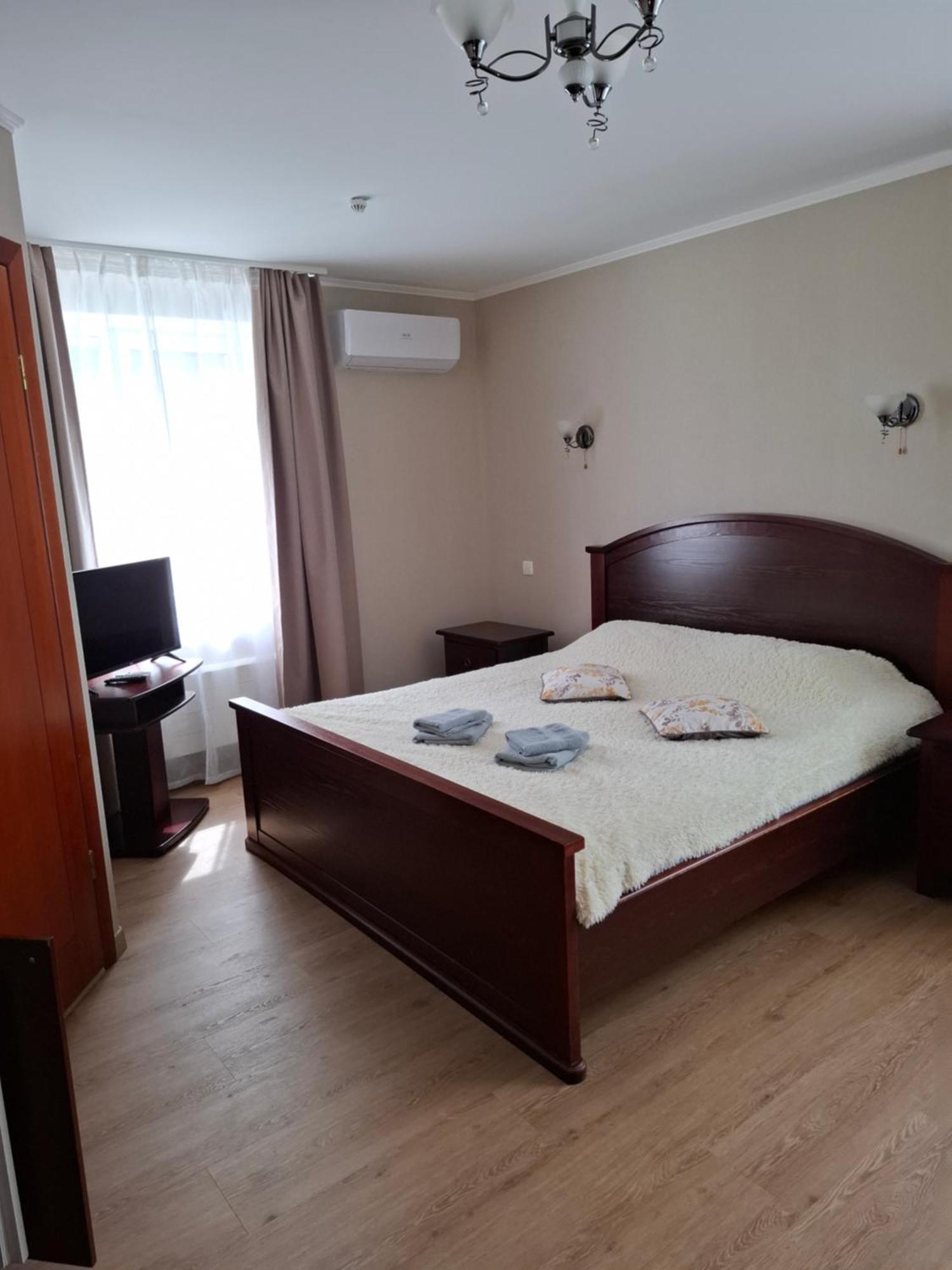 Duets Hotell Daugavpils Exteriör bild